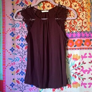 H&M Elegant Sleeveless Top with Lace Details